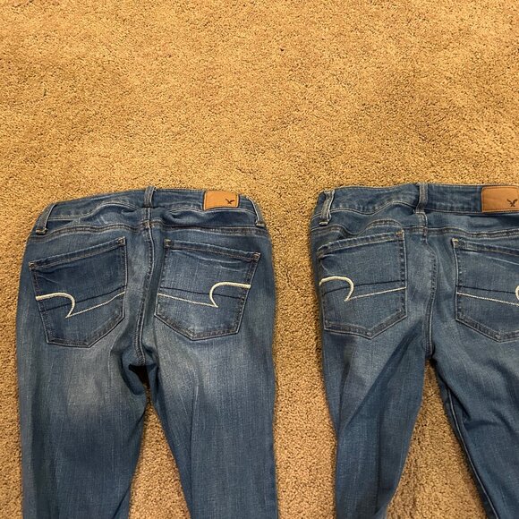 American Eagle  2 pair of jeans - Picture 5 of 6